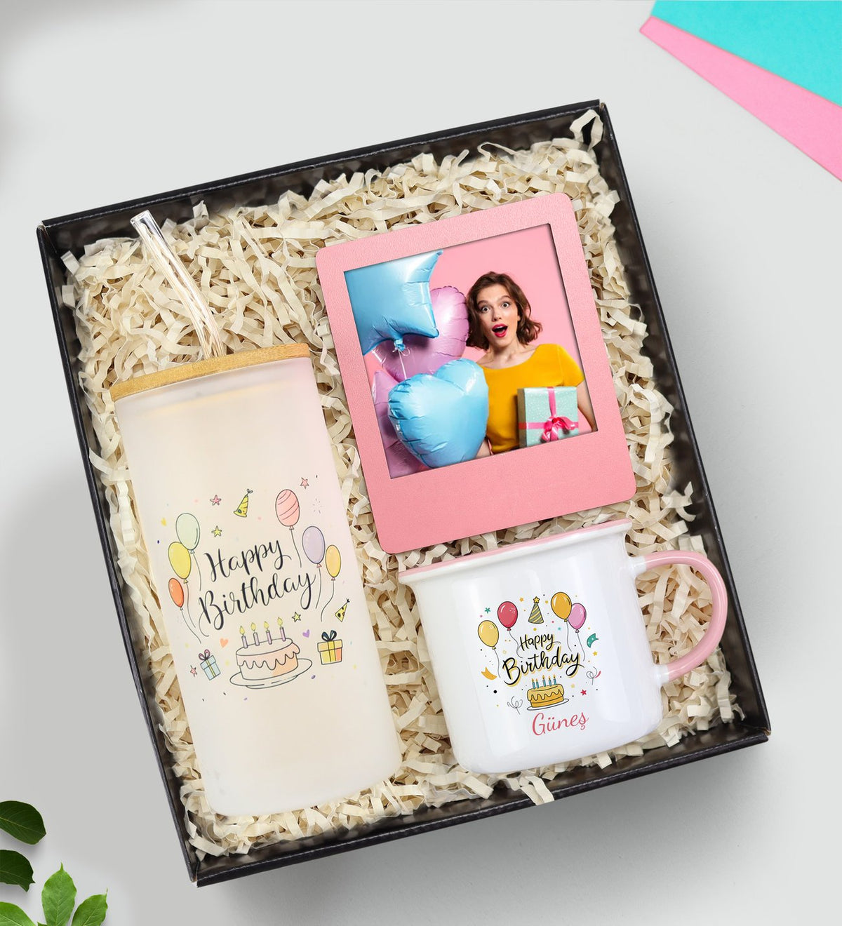 Kişiye Özel Pipetli Buzlu Cam Bardak & Pembe İnstagram Çerçeve & Pembe Renk Detaylı Vintage Kupa Hediye Seti