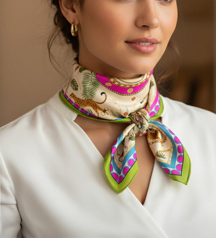 Leopar Figürlü Fular