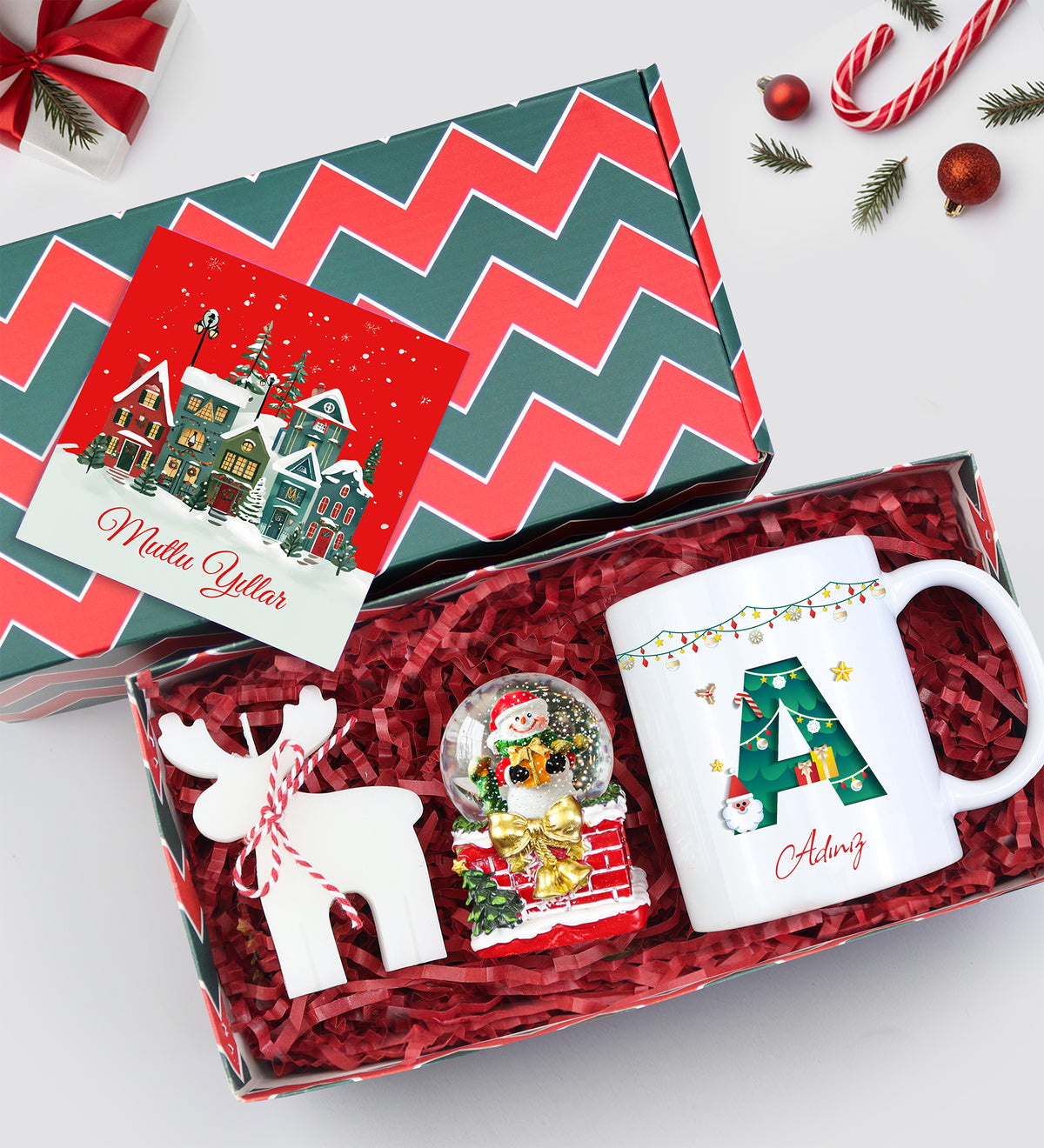 Kişiye Özel Baskılı Kupa & Geyikli Mum & Kar Küresi Hediye Seti