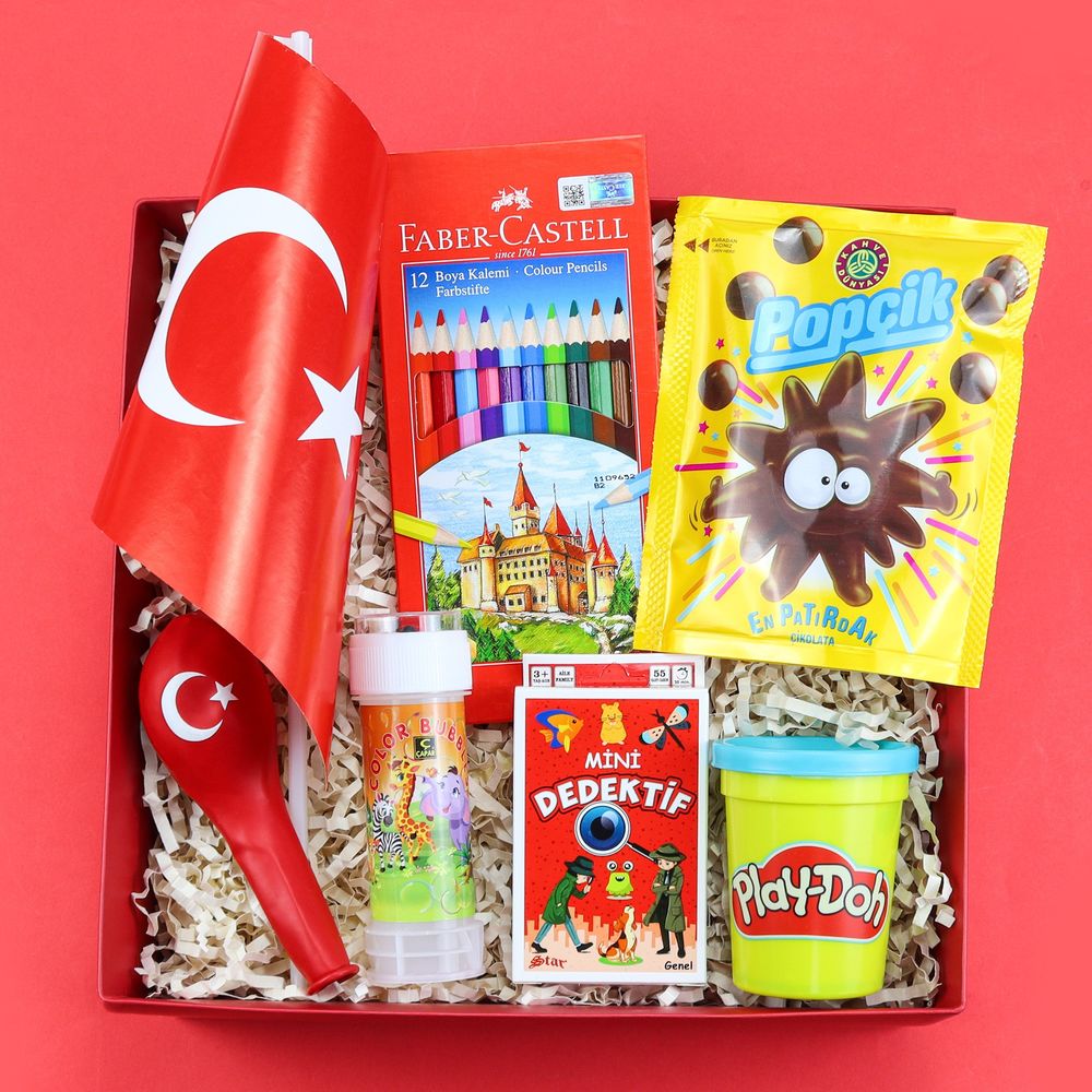 Faber-Castell 12'li Boya Kalemi & Türk Bayraklı Balon & Türk Bayrağı & Play-Doh Oyun Hamuru &  Köpük Baloncuk &  Mini Dedektif K