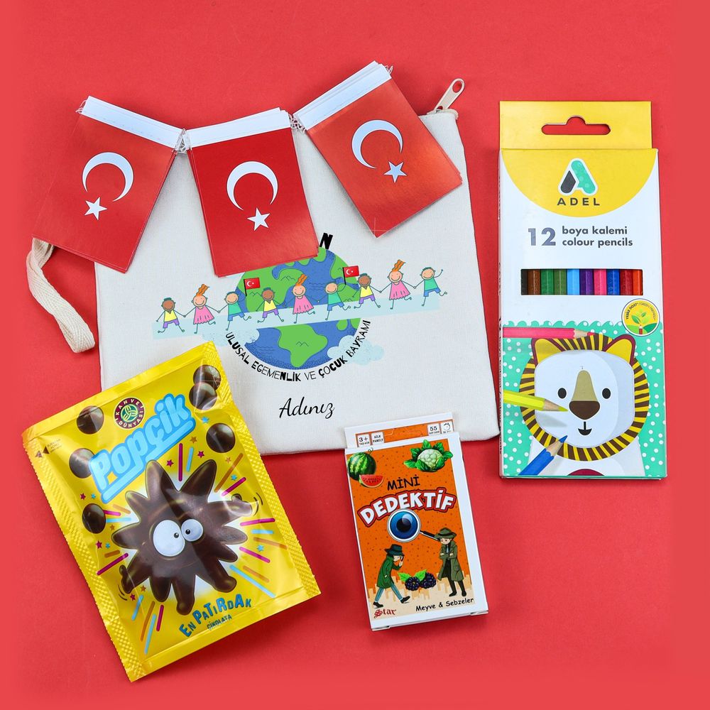 Kişiye Özel 23 Nisan Tasarımlı Bez El Çantası & Adel 12'li Boya Kalemi & Mini Dedektif Kart Oyunu & Popçik Çikolata & Asma Türk